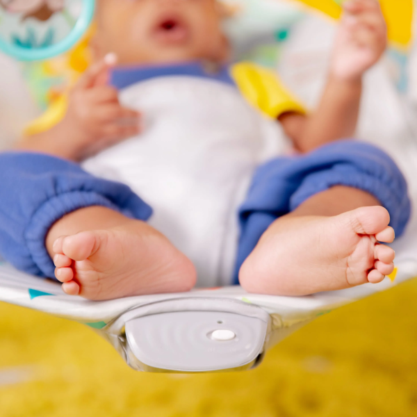 Bright Starts Vibrating Infant Baby Bouncer with Toy Bar, Safari Fun
